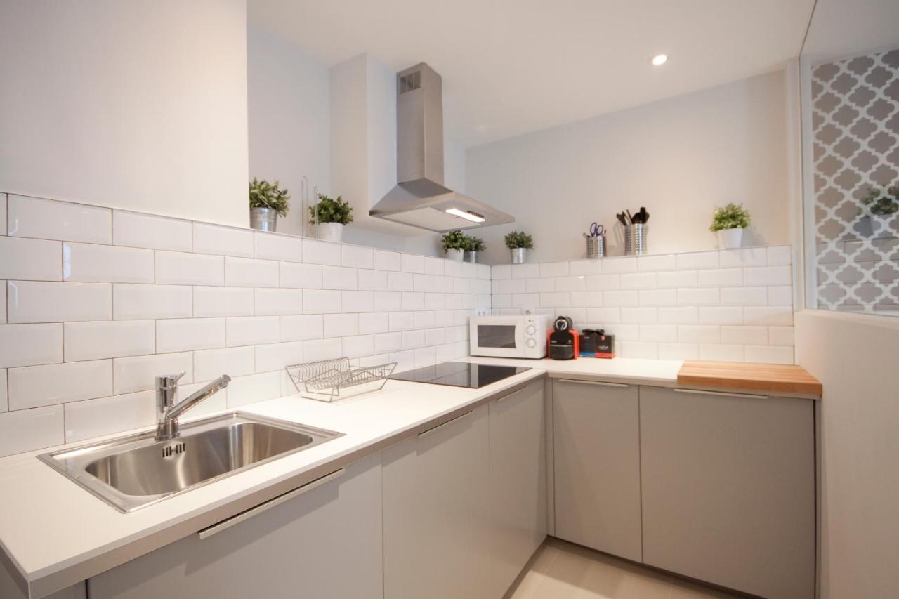 Loft De Lujo A Pasos Del Prado Apartment Madrid Luaran gambar